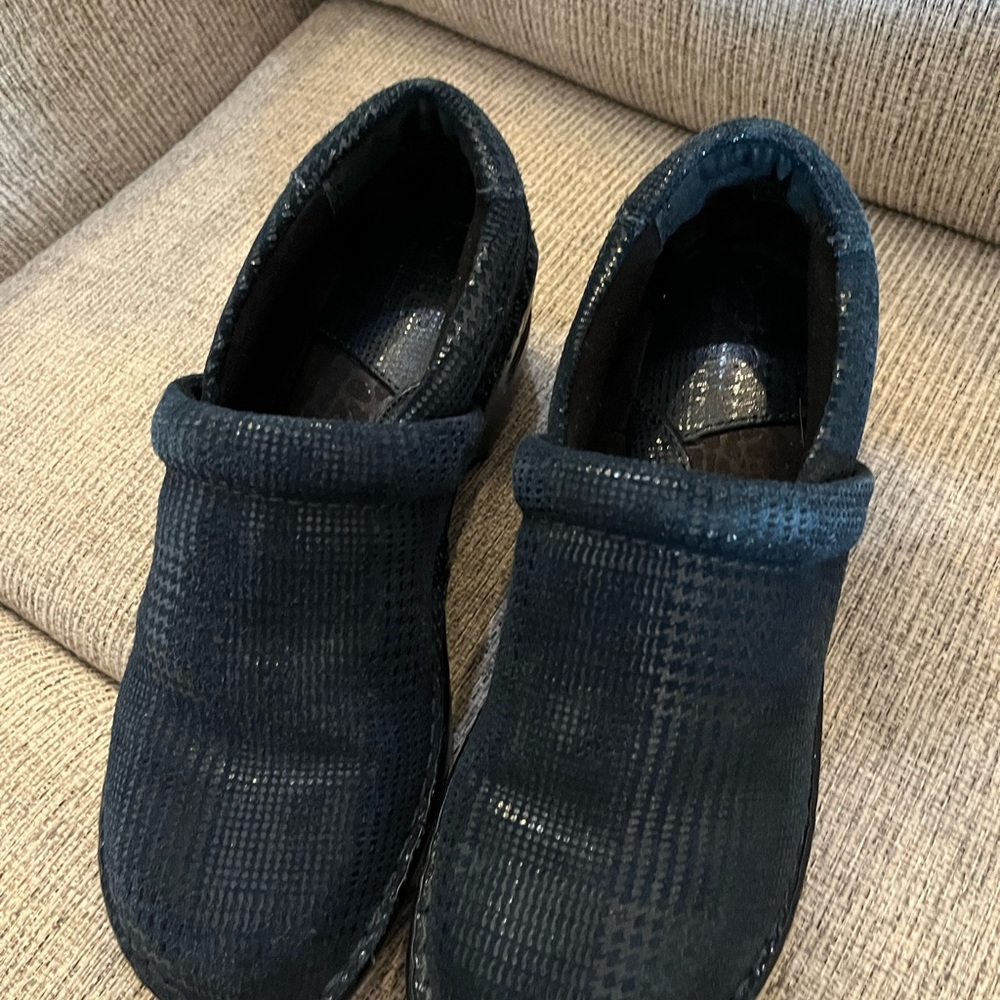 BOC leather shoes Navy blue